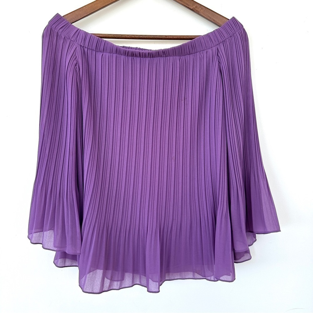 Massimo Dutti off-shoulder top with  3/4 length bell sleeves, pleated, loose fit